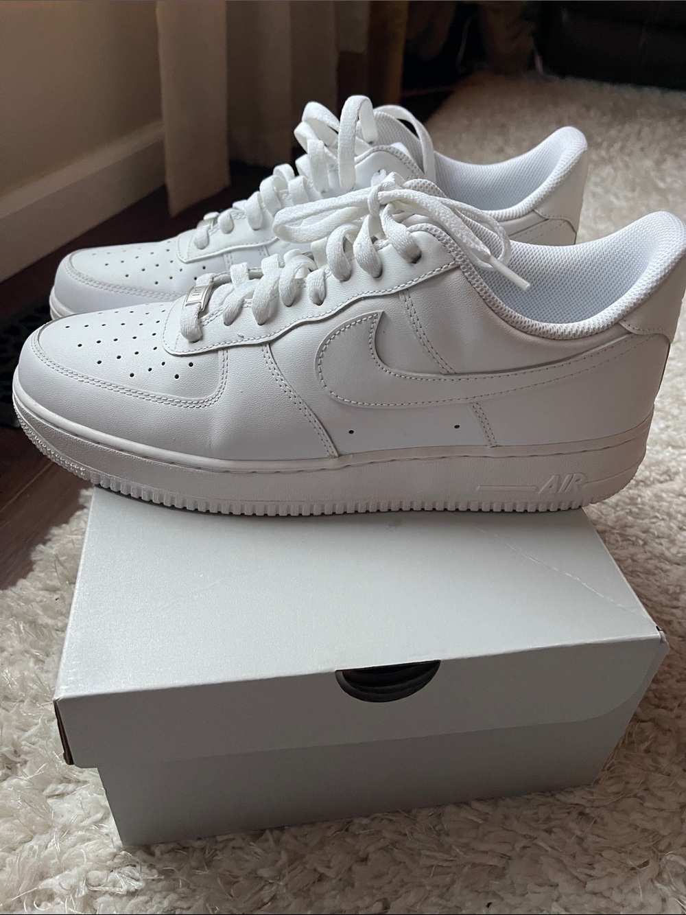 Nike Air Force 1 Low - All White Men's Sneakers - Picture 4 of 6